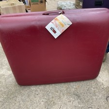 Earthlite Spirit 32" Portable Foldable Massage Table Ecru Wood Faux Leather