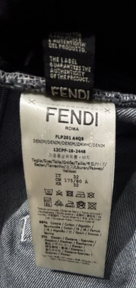 Pantalones de mezclilla desgastados ajustados Fendi para hombre talla 32/34 Foto 4 de 4