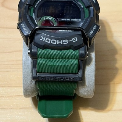 Casio G-Shock GD-400-3 Green Black Bullbar Negative Display