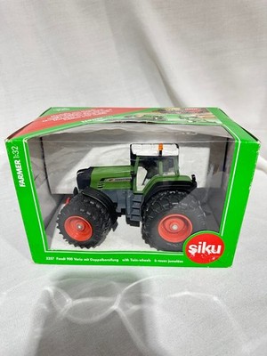Fendt 924 Vario With Front & Rear Duals By Siku 1/32nd Scale