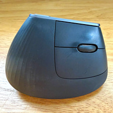 Logitech MX Vertical Wireless Mouse Ergonomic Design - Graphite
