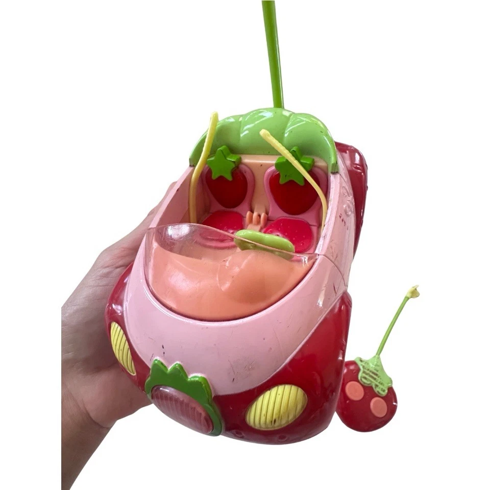 2009 Hasbro Strawberry Shortcake Toy RC Car with Remote - Image 2 of 4