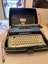 Vintage Smith Corona Electra 220 Automatic Electric Typewriter with Case thumbnail