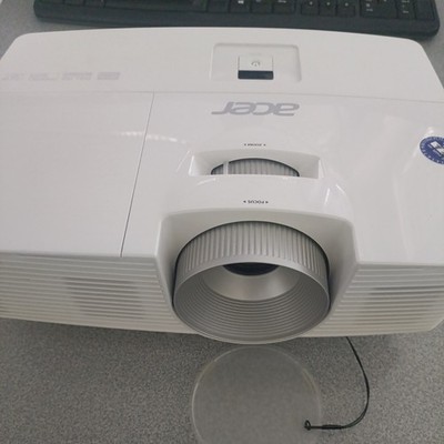  FULL HD Acer H6520BD 3.500 AnsiLumen Beamer 10.000:1 Defekt
