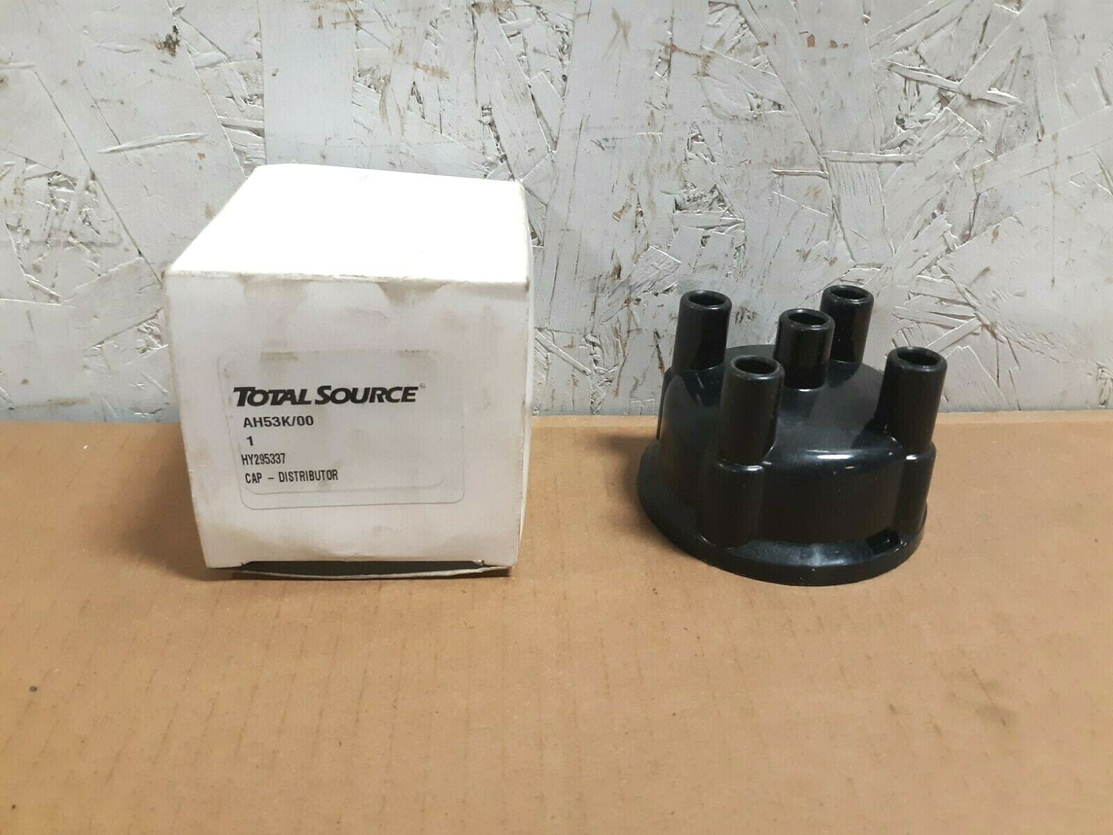 *NEW* 4Cyl Hyster HY295337 Forklift Distributor Cap AH53K/00 D108B eBay