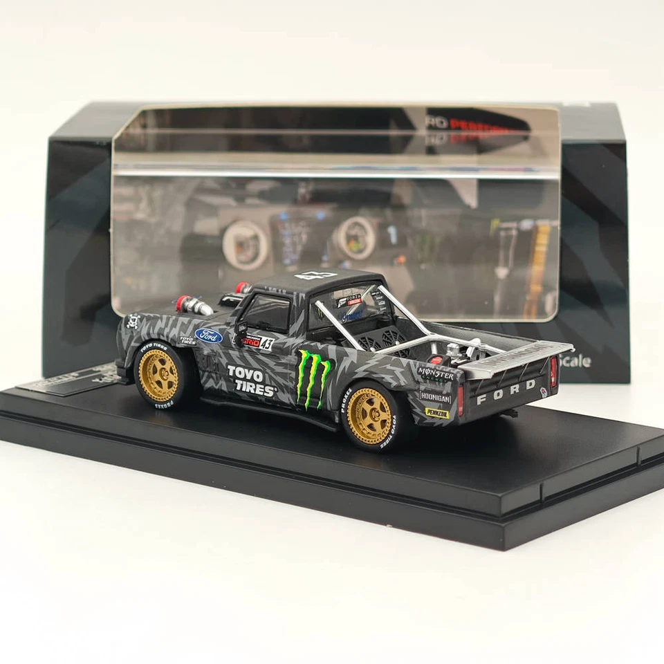 Street Weapon 1:64 1977 Ford F-150 Hoonitruck Tianmen - Pick Up preto fundido - Imagem 3 de 4