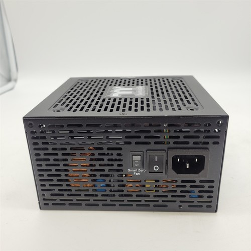 Thermaltake GF1 Fully Modular ATX 750W Power Supply - 80 Plus Gold -NOT WORKING- - Bild 4 von 5