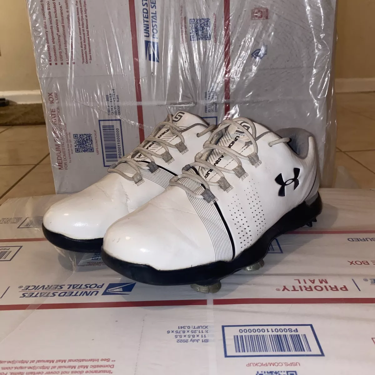Under armour deals boys golf shoes