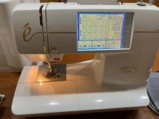 BABY LOCK ESe 2  Esante Sewing & Embroidery Machine with pedal & all accessories