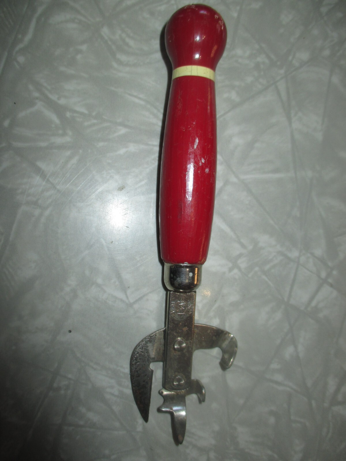 MCM Ekco PREOWNED Vintage MADE In USA CAN OPENER Wooden HANDLE 1950