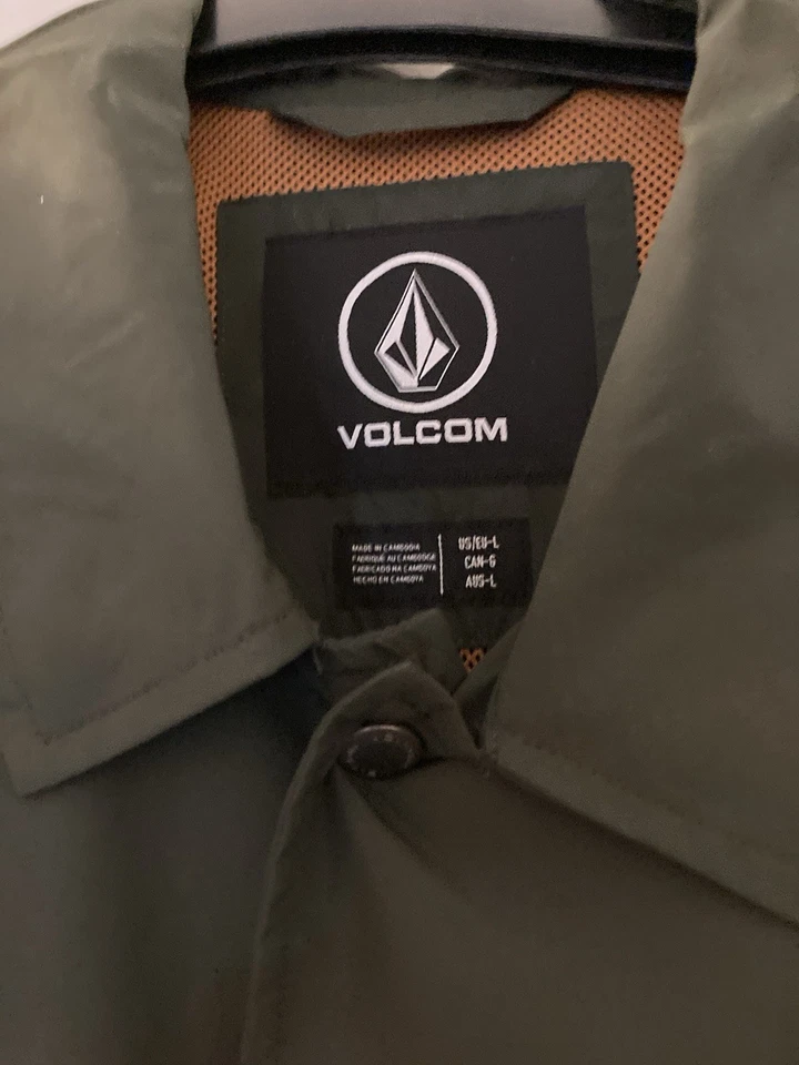 NWT Men’s Volcom Kentwood 2 Coach Jacket Olive Green Large Water Resistant - Image 2 of 4