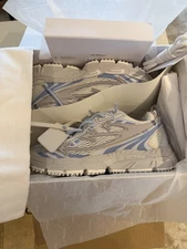 Off-white Runners Size 11