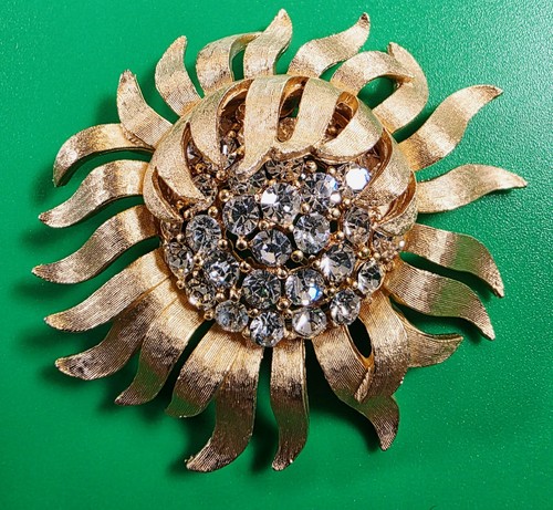 Vintage Krone Trifari Brosche Anstecknadel goldfarben Strass Sonnenblume TOP - Bild 2 von 6