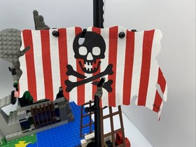 Lego Pirates 6281 Pirates Perilous Pitfall - w/ Minifigs & Manual! 99% Complete