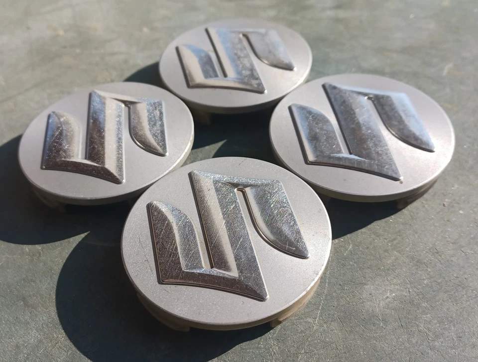 Juego de 4 tapas centrales Suzuki Grand Vitara SX4 Kizashi, 2006-2013 p/n PC+ABS A1 Foto 2 de 3