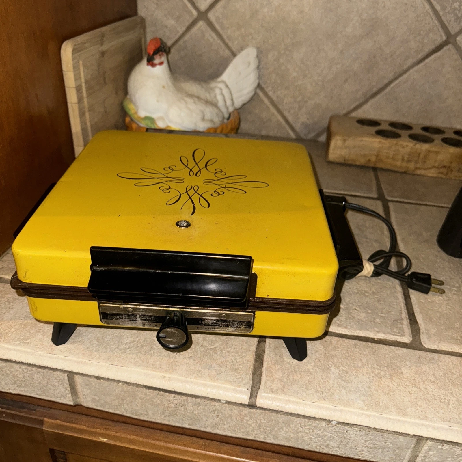 🧇Vtg Sears Roebuck Waffle Baker Grill Model 632-647300 Yellow Tested