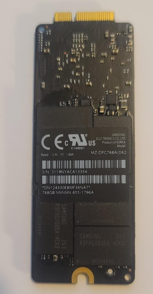 MacBook Pro用純正SSD 768GB Apple/SSD/SM768E 768GB/Samsung/AHCI /Clean SMART/CXM90A1Q/Free