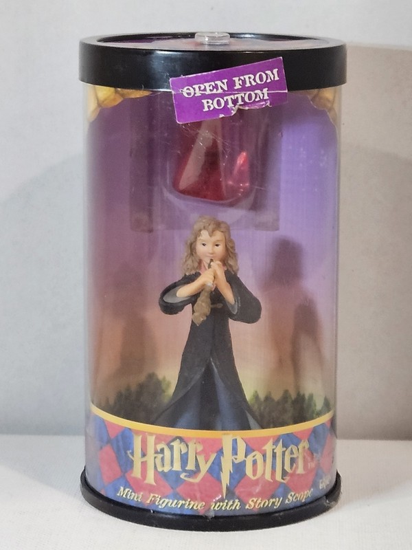 Enesco~Harry Potter~Mini Figure w/Story Scope~Hermione Granger~Hero Series~2000