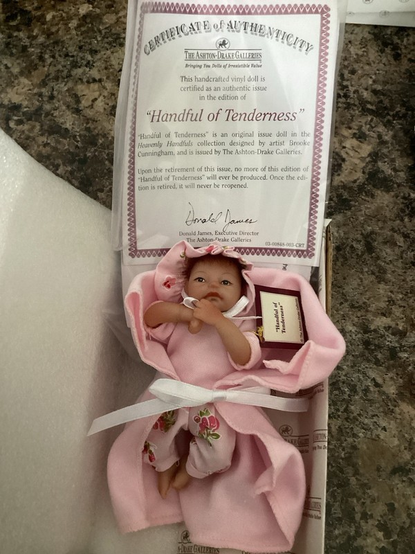 Ashton Drake Galleries Heavenly Handfuls "Handful Of Tenderness" Mini Baby Doll