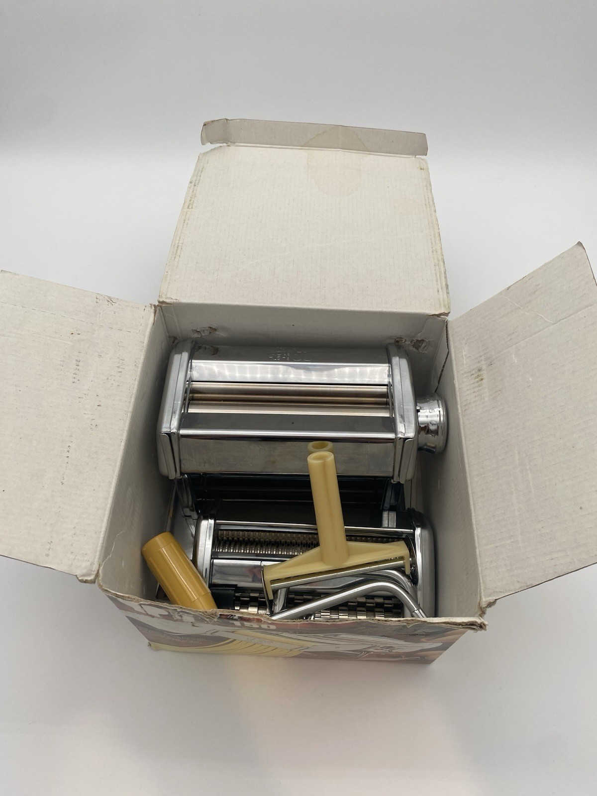 Pasta Pro 150 Pasta Machine w/ Spaghetti & Fettucine Attachment - VTG 1983
