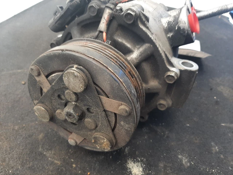 05 06 07 GMC ENVIOY Compresor de CA 5,3 L Motor 10366867 Foto 2 de 4