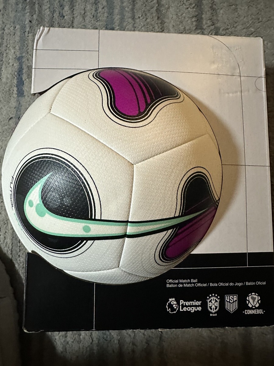 NIKE サッカーボール 新品 Nike Unisex PRO Soccer Ball White Violet Football Futsal GYM