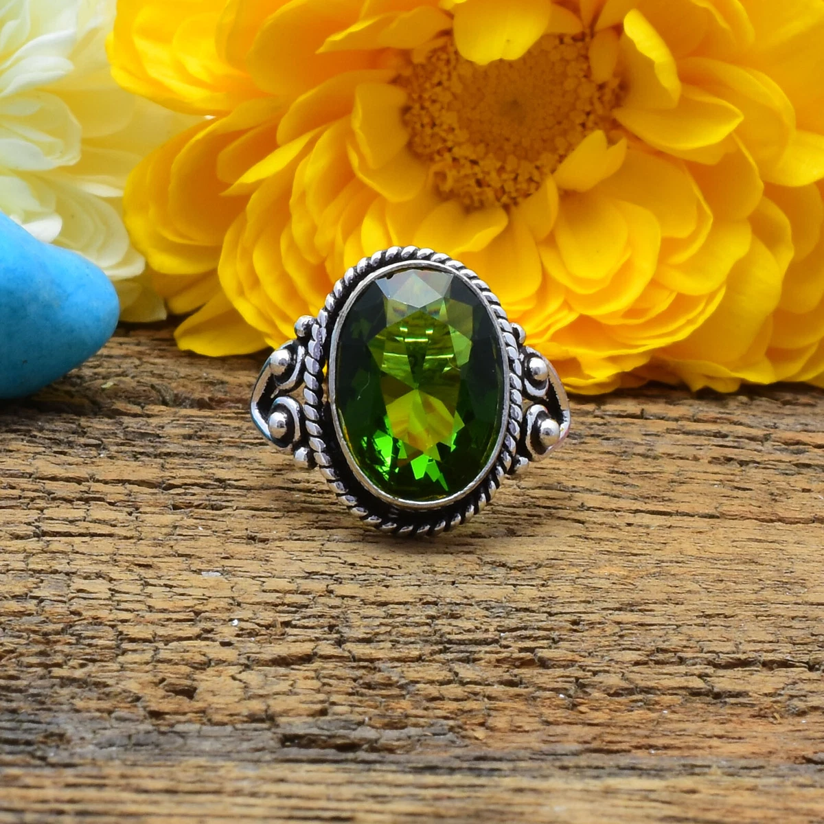 Anello di fidanzamento con gambo diviso in zaffiro verde | LUO Anello di fidanzamento con gambo diviso in zaffiro verde | LUO