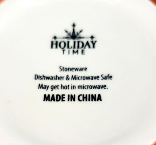 New Pair Holiday Time Christmas Gingerbread House Stoneware Hand Painted Mugs - Picture 12 of 12