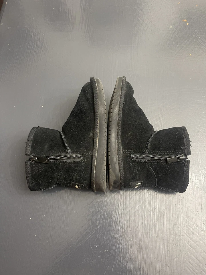 UGG 8 черная замша стриженный мех ботинки ребенка ясельного возраста  - Изображение 4 из 4