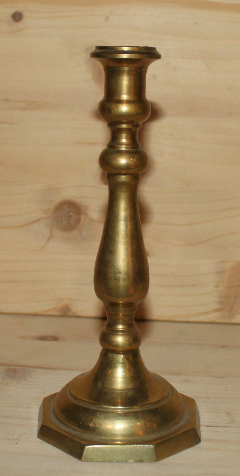 Bild 1 von 12