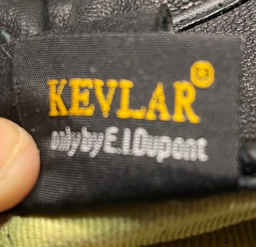 SECPRO Kevlar Gloves - made with Kevlar - Slightly Used - Picture 5 of 6