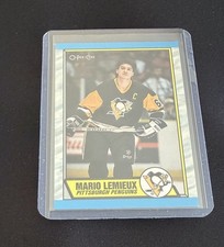 1989-90 O-Pee-Chee Hockey Mario Lemieux Card # 1