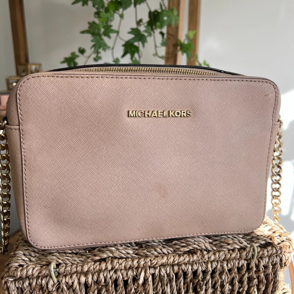 Michael Kors Camera Bag Jet Set Logo Crossbody Shoulder Bag - Image 4 of 4