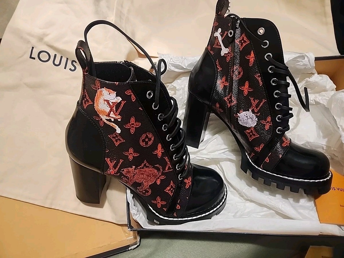 LOUIS VUITTON ヴィトン ブーツ スタートレイル エナメル ロゴ Louis Vuitton Star Trail Ankle Boot Limited Edition Grace
