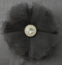 SPLENDIDA spilla fiore in tulle nero e fermacapelli - centro strass NUOVO omaggio P&P