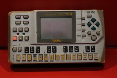 その他 YAMAHA QY70 Amazon.co.jp: YAMAHA / QY70 総合音源内蔵ハンディ