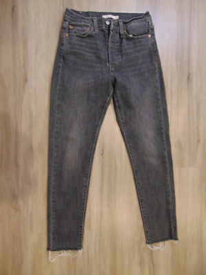 Levis red tag womens wedgie skinny 27 faded black button fly Levis red tag womens wedgie skinny 27 faded black button fly