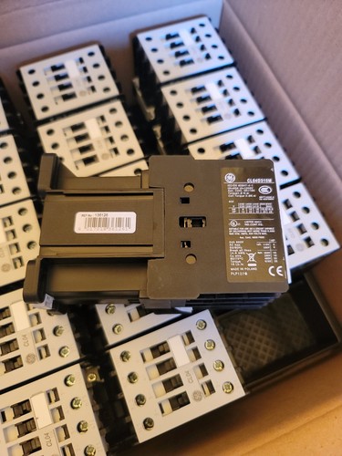 Brand New GE CL04D310M Contactor 3P 60A 600VAC 50/60Hz - Picture 3 of 5