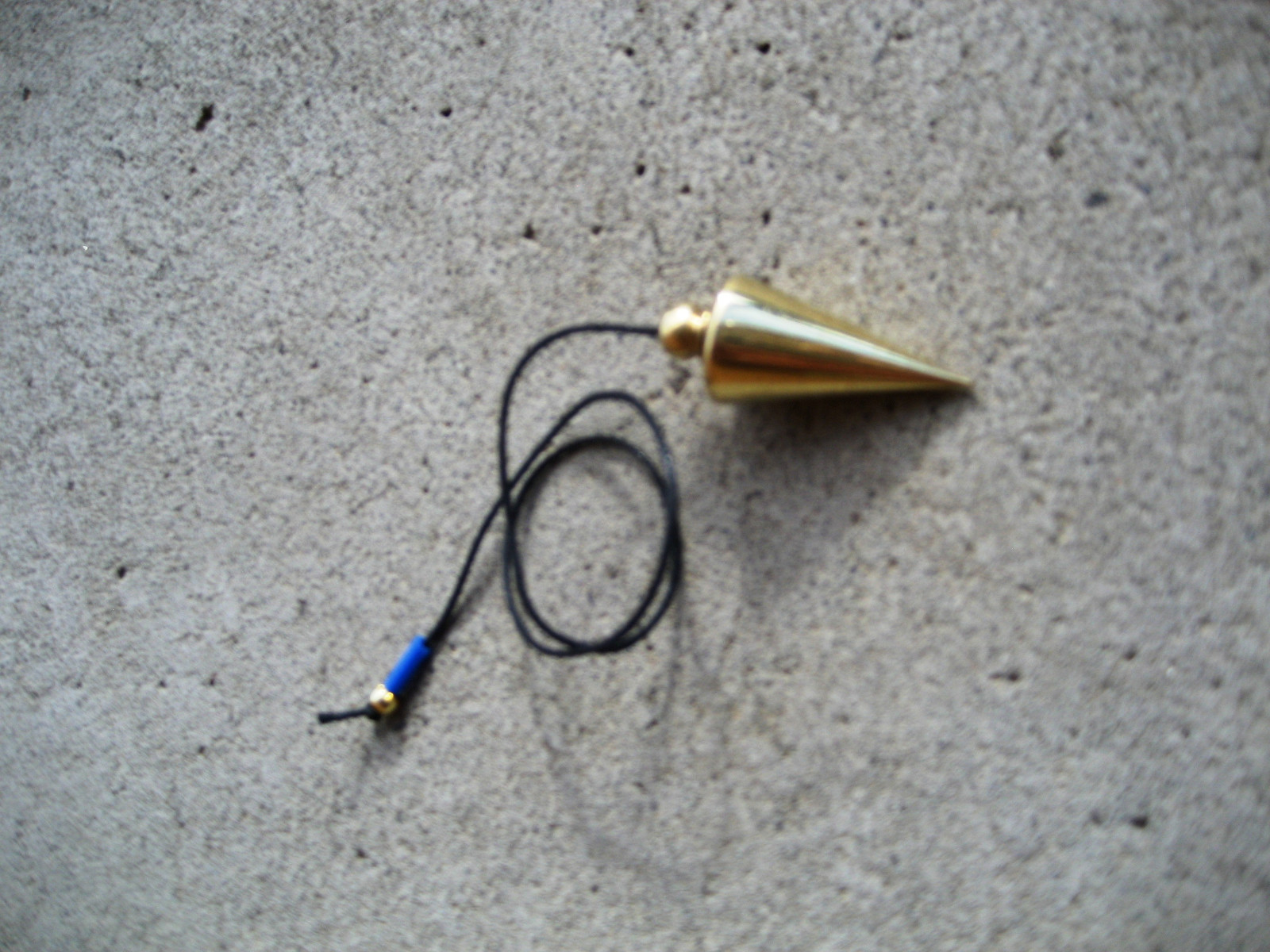 Precision Pendulum Solid Brass Metal Precision Pendulum w/ Cord Dowsing Divination Energy ...