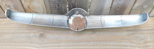 1954 1955 Nash Metropolitan Grille Bar 3136632 (emblem) - Picture 7 of 7