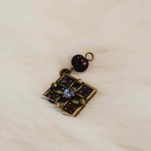 Dije colgante renacentista de diamantes de imitación tono latón caprichoso geométrico grunge 7727 - Imagen 5 de 7