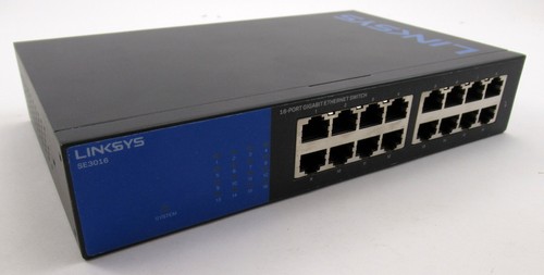 Commutateur Gigabit Ethernet 16 ports montable en rack Linksys SE3016 - PIÈCES SEULEMENT - Photo 14/16