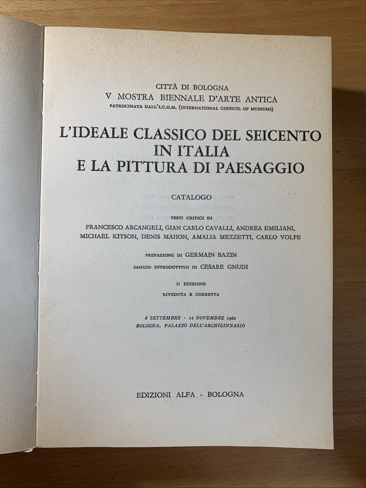 Foto 6 di 8