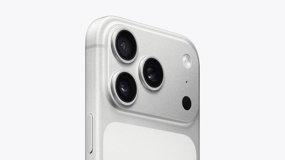 Apple iPhone 17 Pro Esim Model (CA Spec) All COLORS/STORAGE -Fast Shipping✈️ - Image 4 of 4