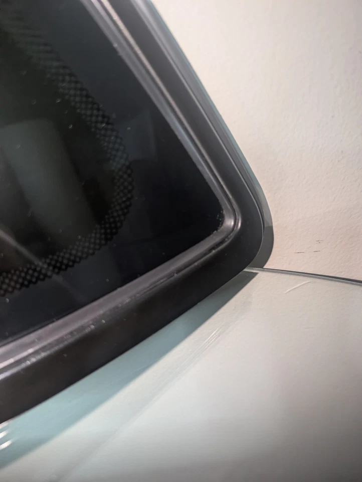 Cuarto de vidrio del lado del conductor para Dodge Dart 13-16 OEM con tinte de repuesto Foto 3 de 4