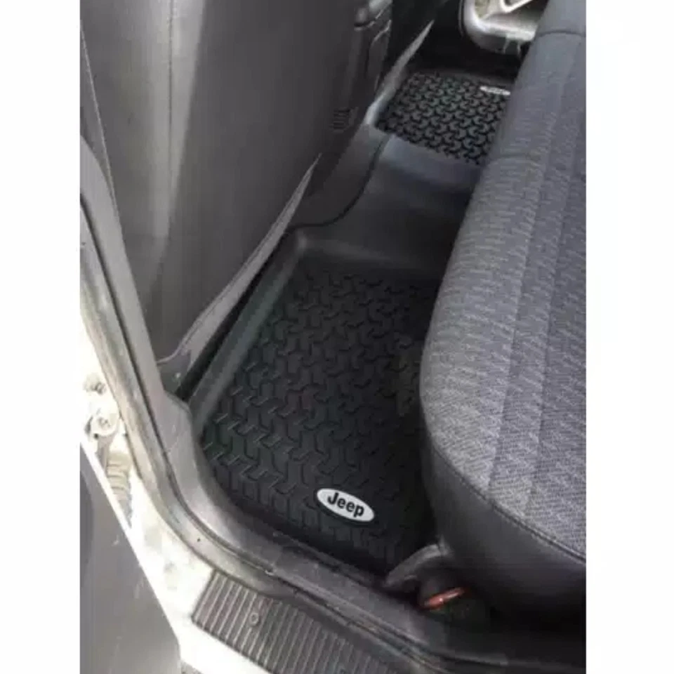 Rugged Ridge All Terrain Second Row Black Floor Liner for 87-01 Jeep Cherokee Foto 2 de 4