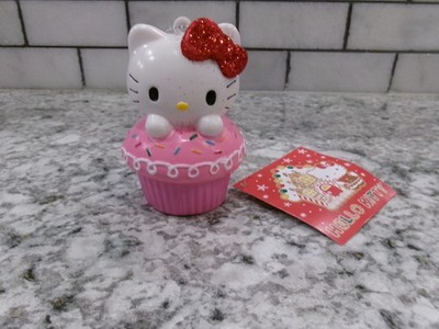 Hello Kitty w/Pink Cupcake Ornament, ***NEW*** - 3''
