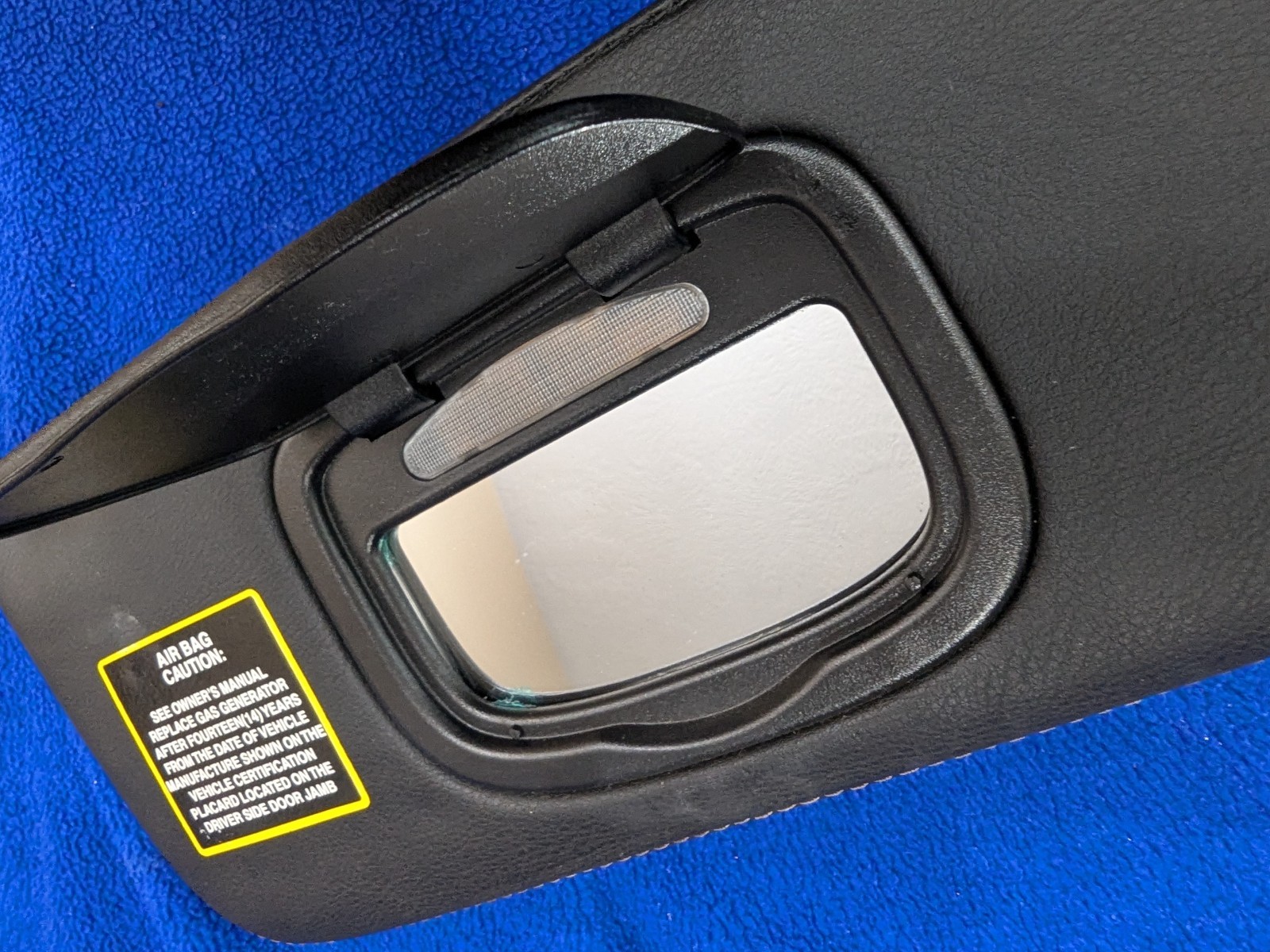 Maserati GranTurismo Right Lower Sun visor Black