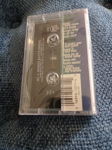 K7 And The Swing Kids Swing Batta Swing SEALED BRAND NEW!!!! Cassette Tape 1993 - Bild 5 von 6