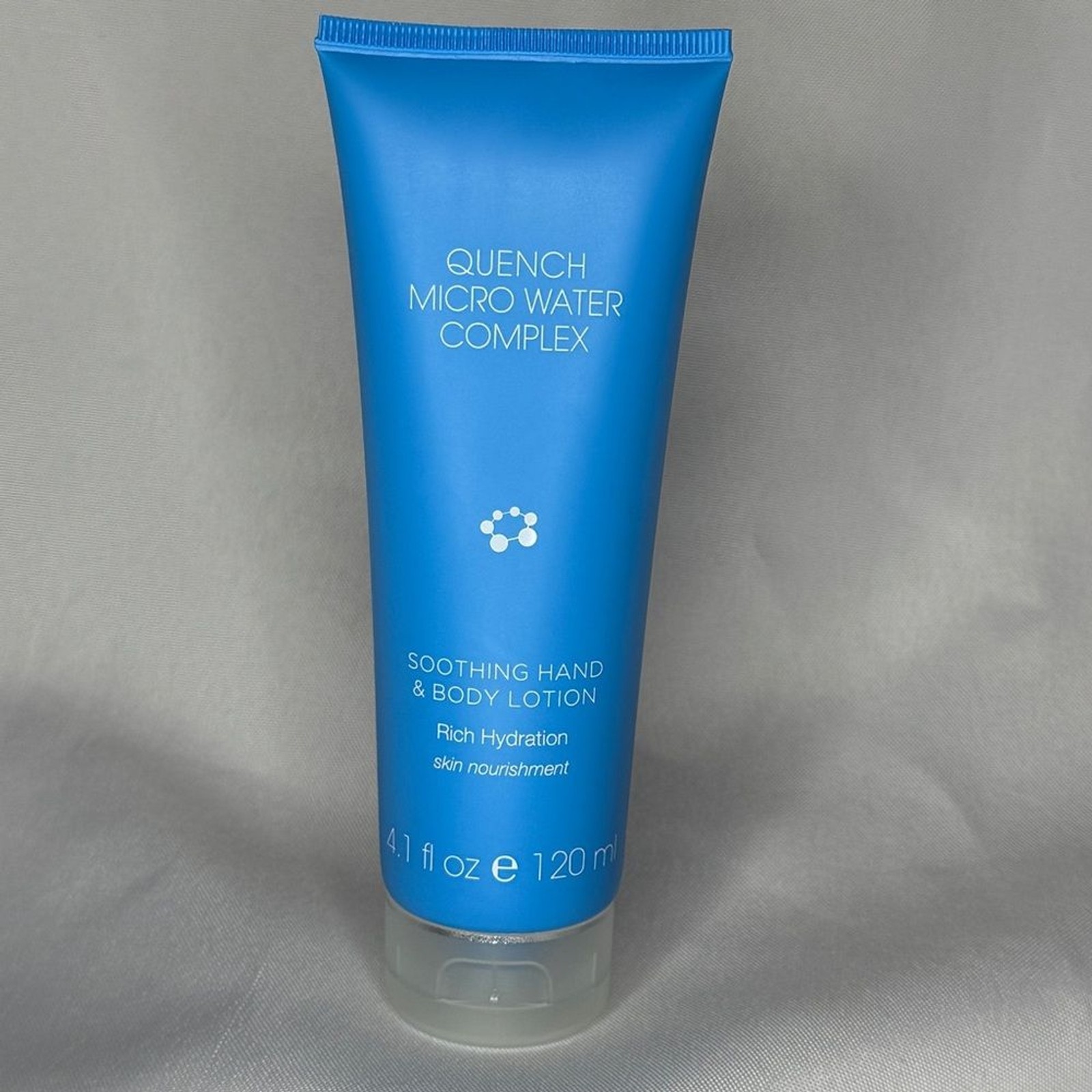 Quench Soothing Hand and Body Lotion Full Size 4 oz with Mic